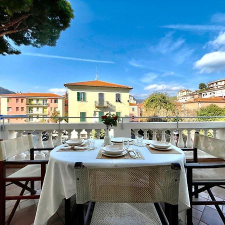 Villa Migliorini Lusso & Comfort In Finalborgo. Finale Ligure Eksteriør bilde